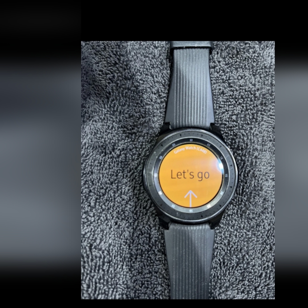 Samsung Galaxy Watch SM-R800 46mm Silver Case With Case. - Fast Shipping